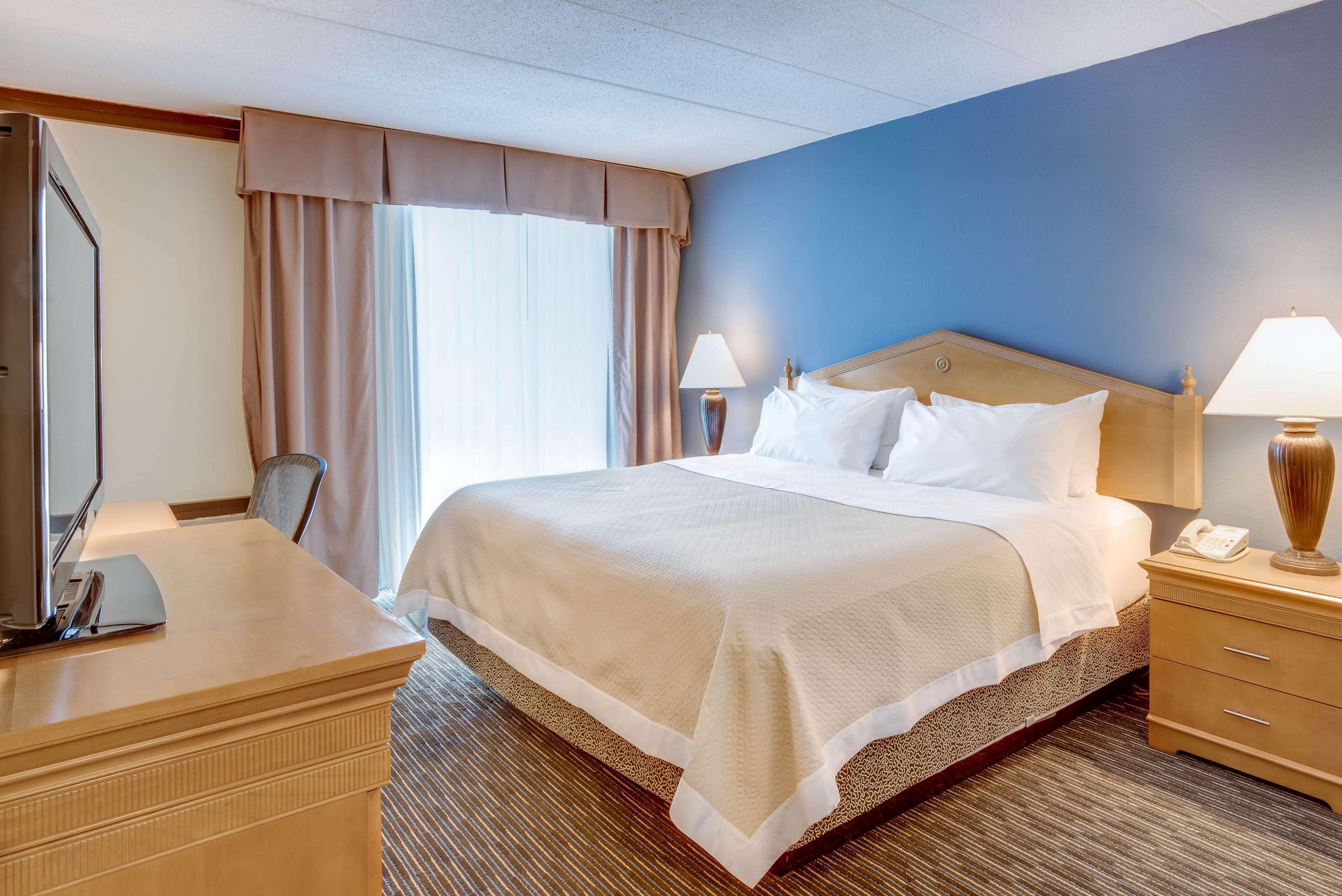 Days Hotel By Wyndham Toms River Jersey Shore Bagian luar foto